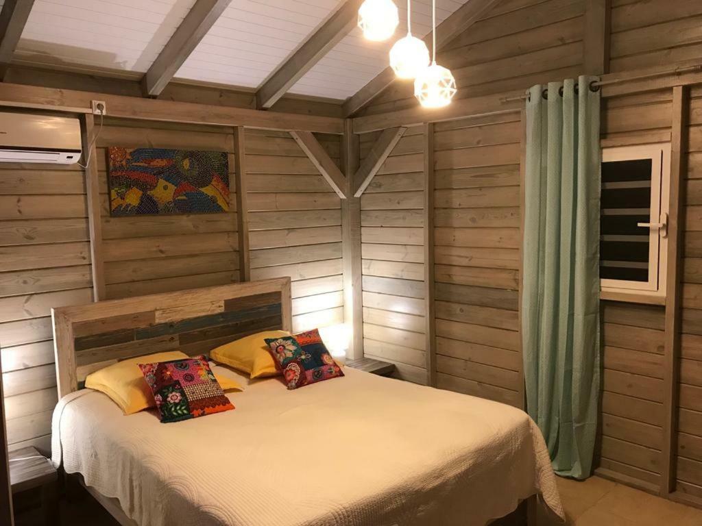 Charmant Bungalow Au Coeur De L'Ile Baie-Mahault Buitenkant foto